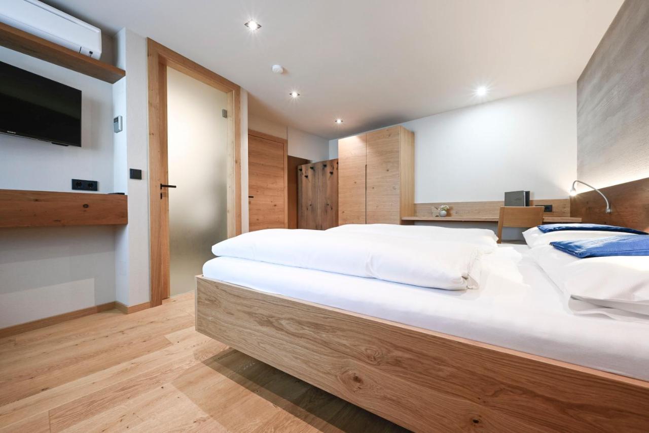 Winzerhof Kiss Hotel Jois Bagian luar foto
